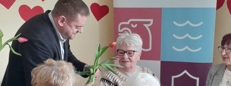 Spotkanie Walentynkowe w Klubie Seniora